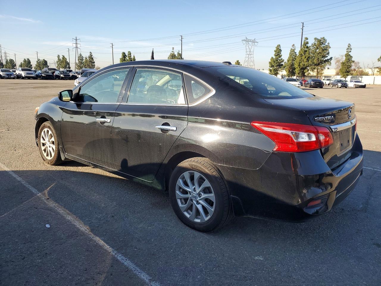 2018 Nissan Sentra Sv - Image 2