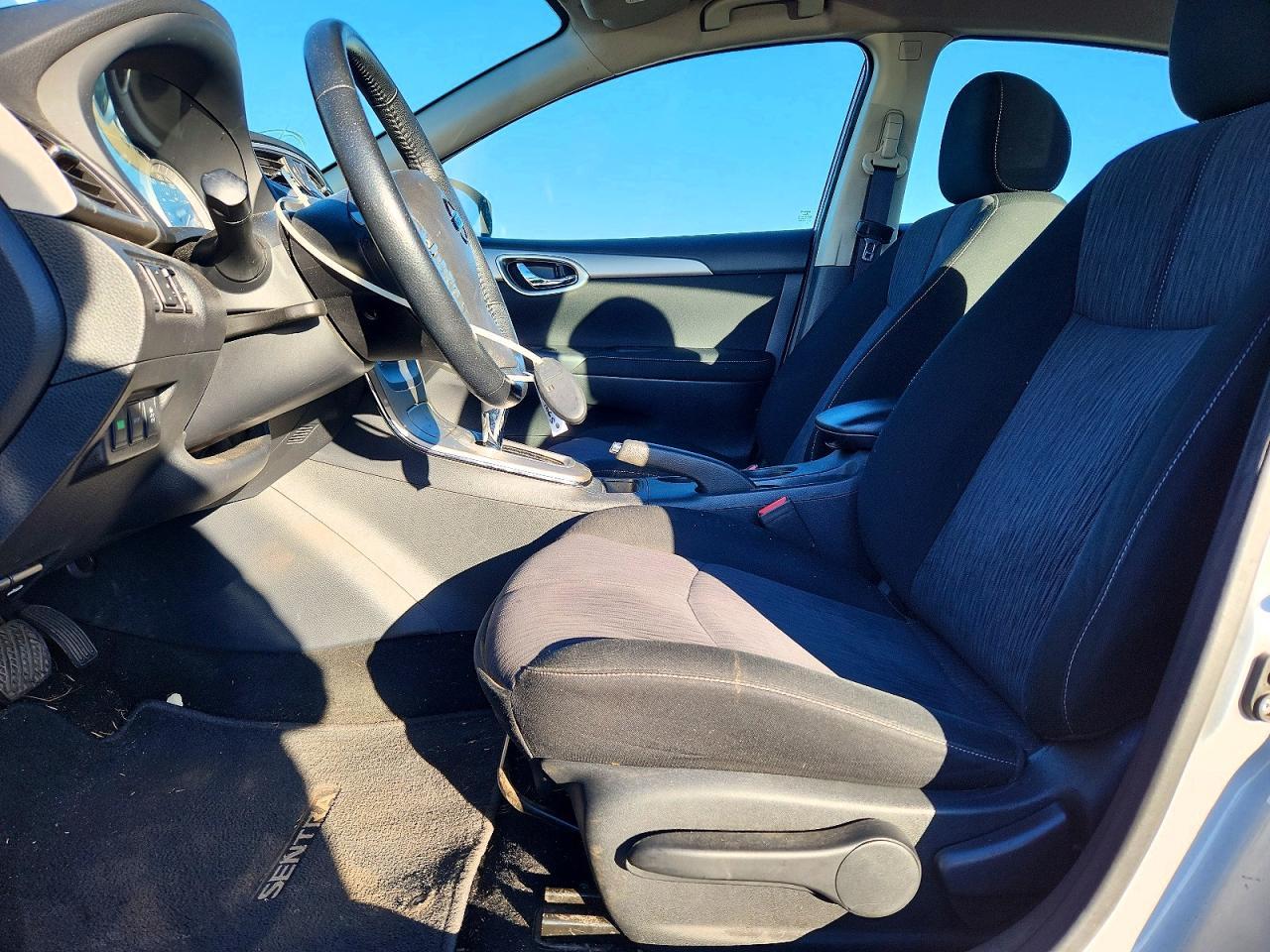 2015 Nissan Sentra S - Фото 7