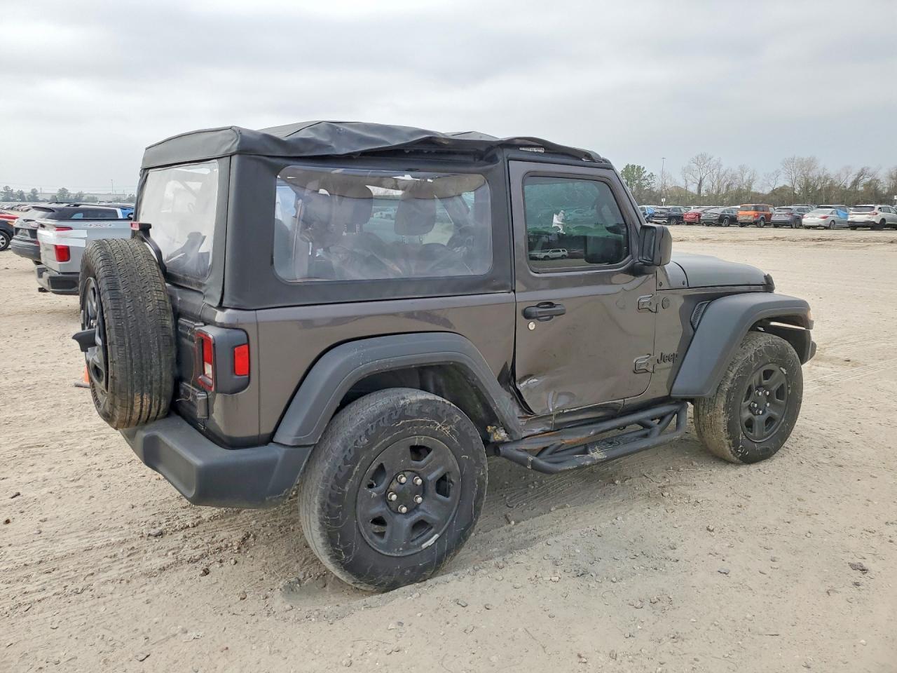 2025 Jeep Wrangler Sport - Фото 3