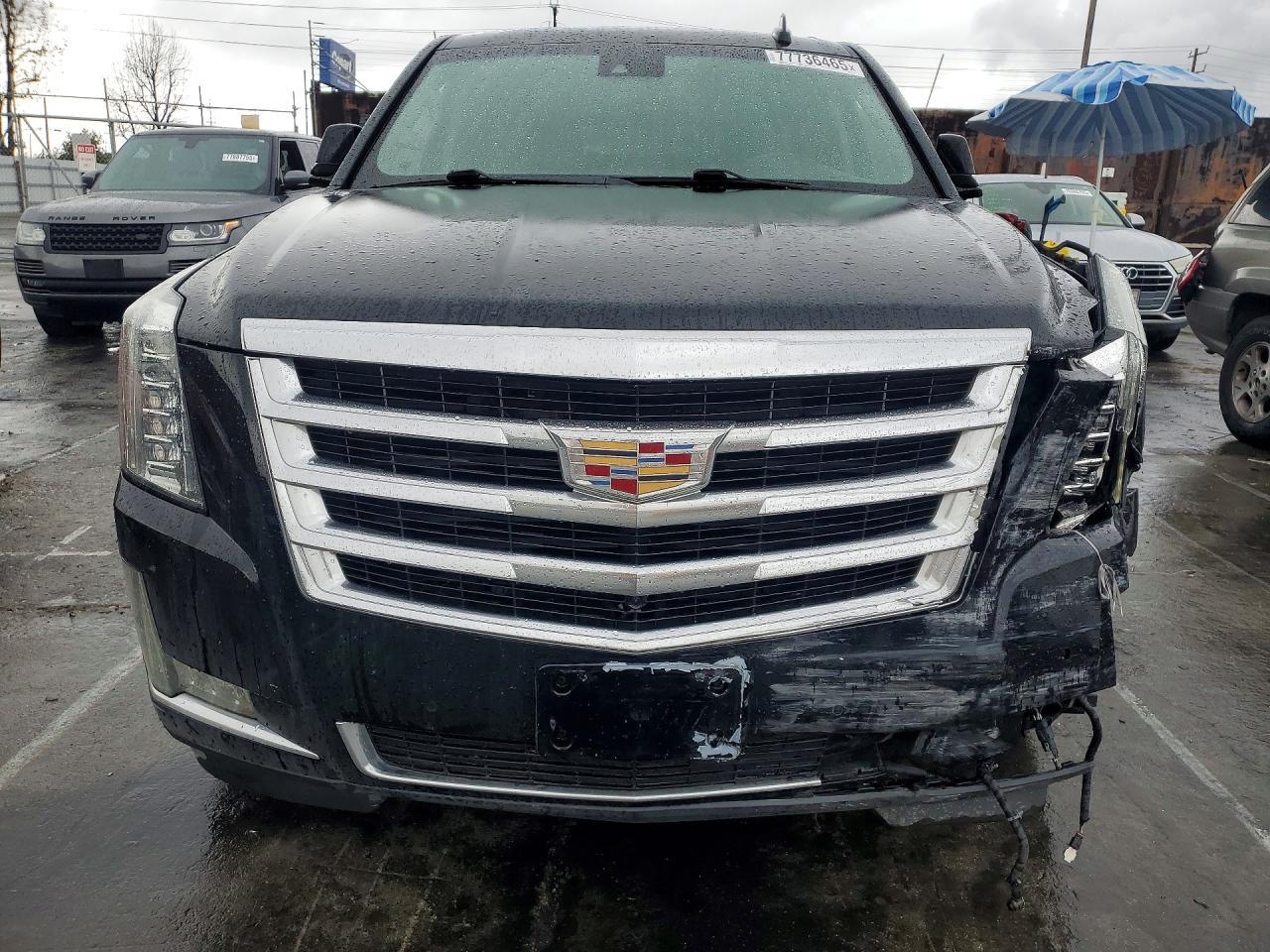 2018 Cadillac Escalade Esv Luxury - Image 5