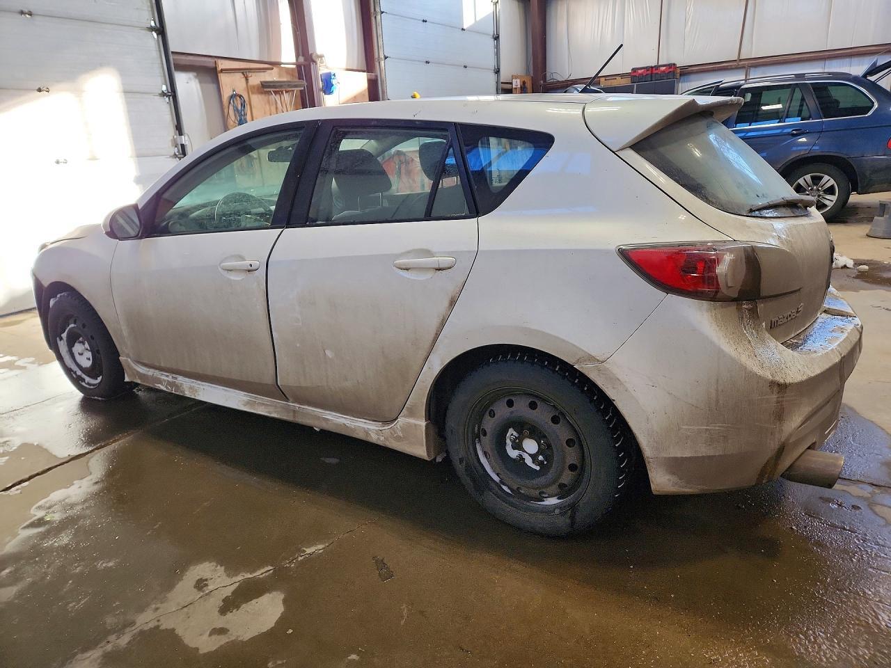 2012 Mazda 3 I - Image 2