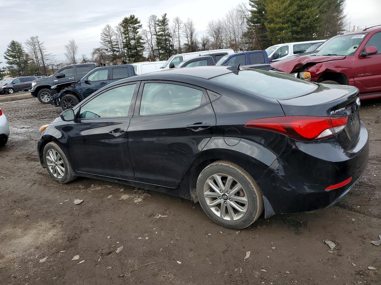 2015 Hyundai Elantra Se - Image 2