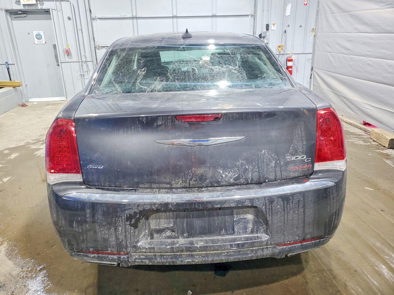 2017 Chrysler 300C - Фото 6