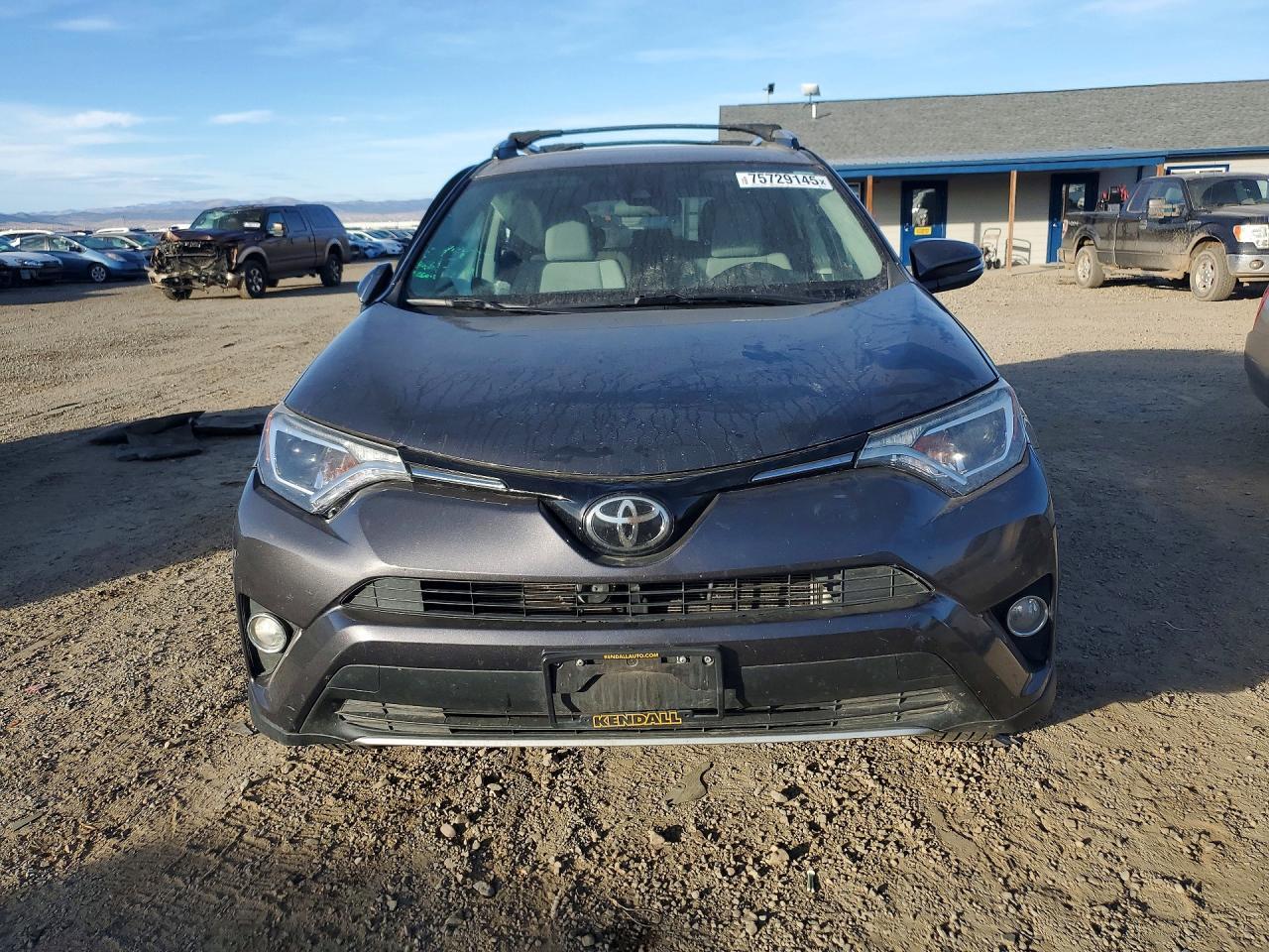 2018 Toyota Rav4 - Image 5