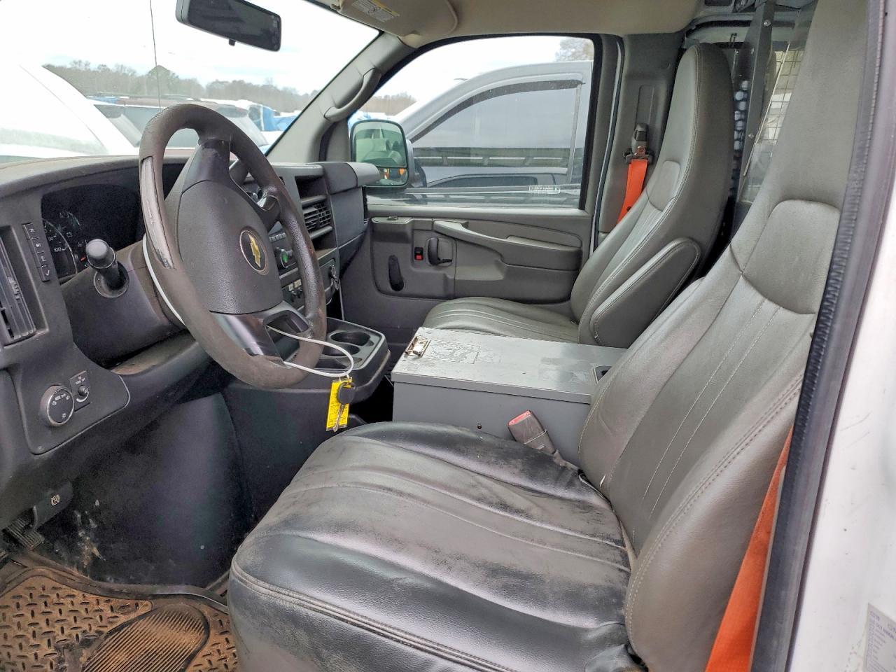 2013 Chevrolet Express G2500 - Фото 7