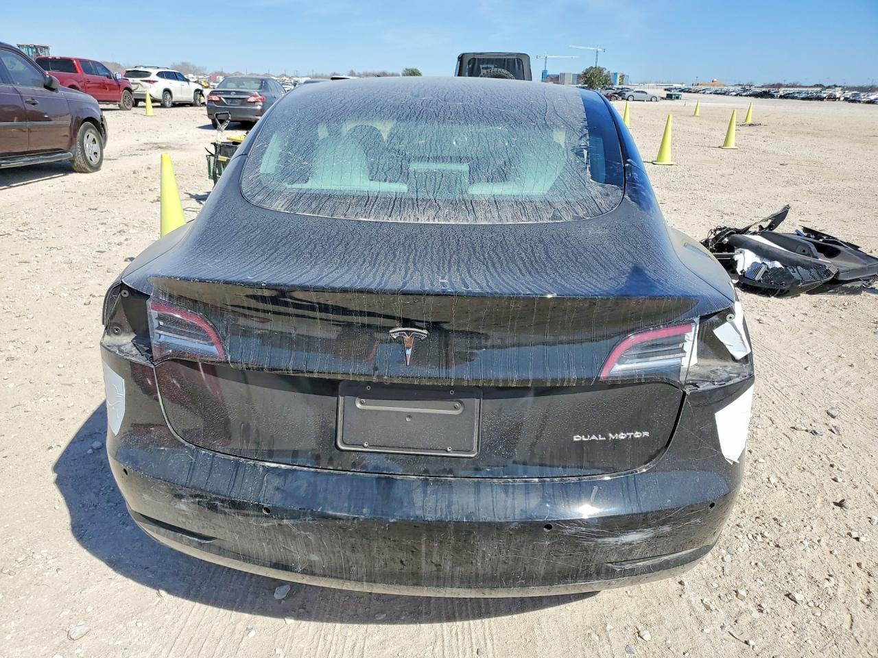 2019 Tesla Model 3 - Фото 6