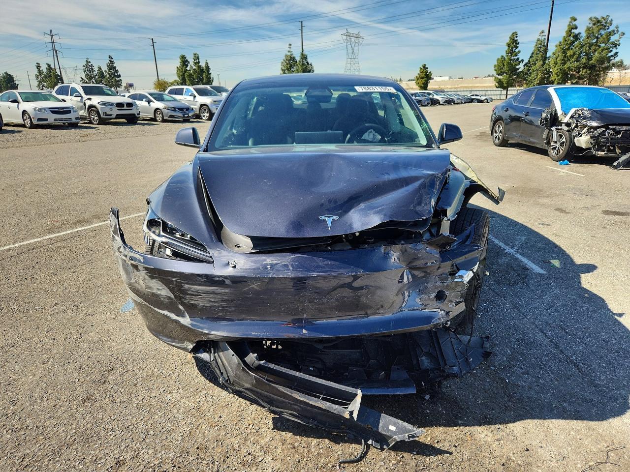 2025 Tesla Model 3 - Фото 5