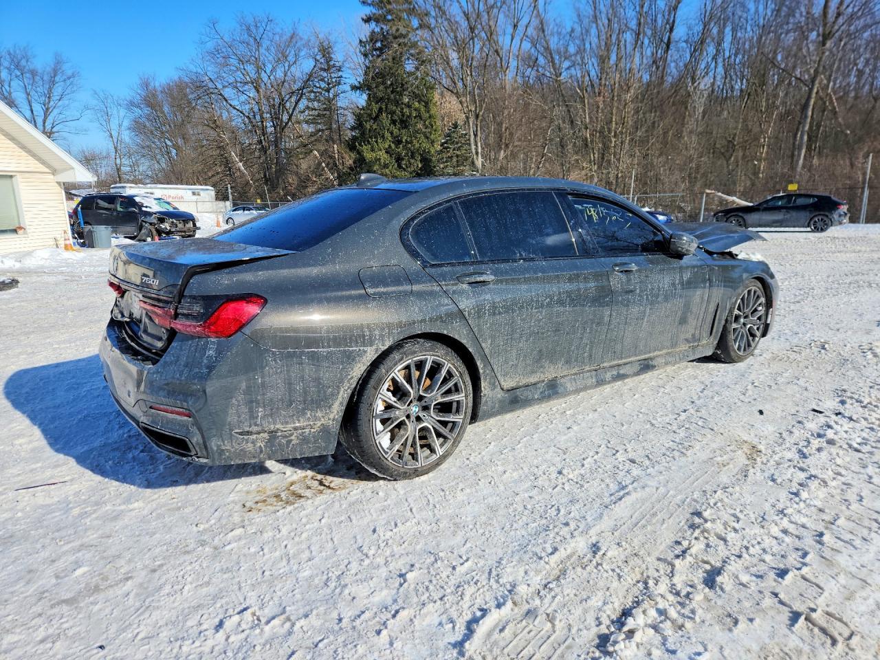 2022 BMW 750 Xi - Фото 3