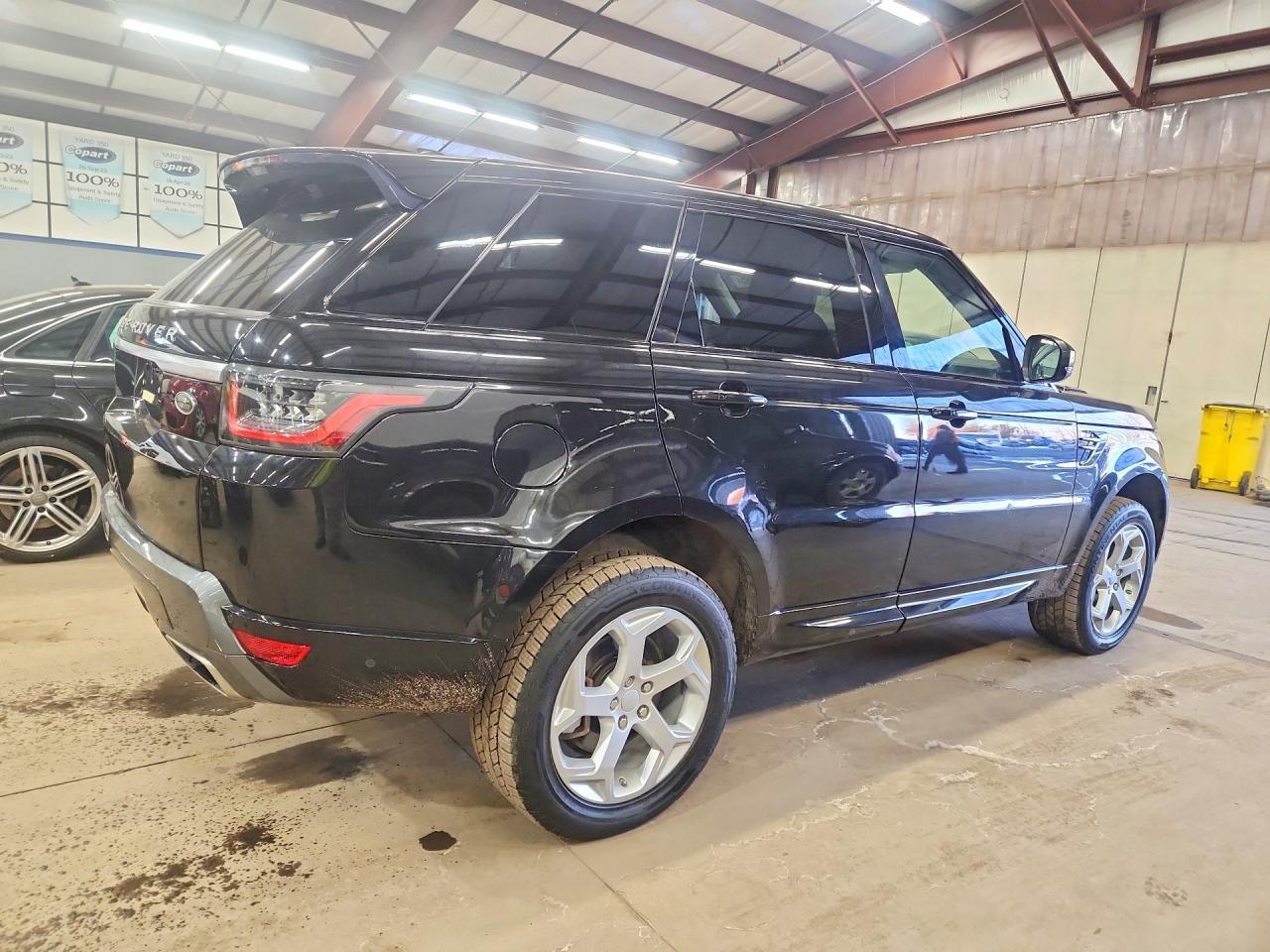 2019 Land Rover Range Rover Sport Hse - Image 3