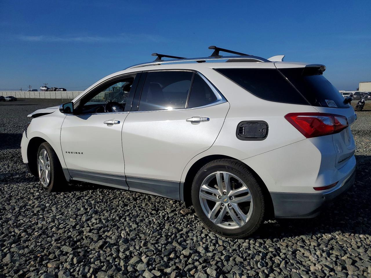 2018 Chevrolet Equinox Premier - Фото 2