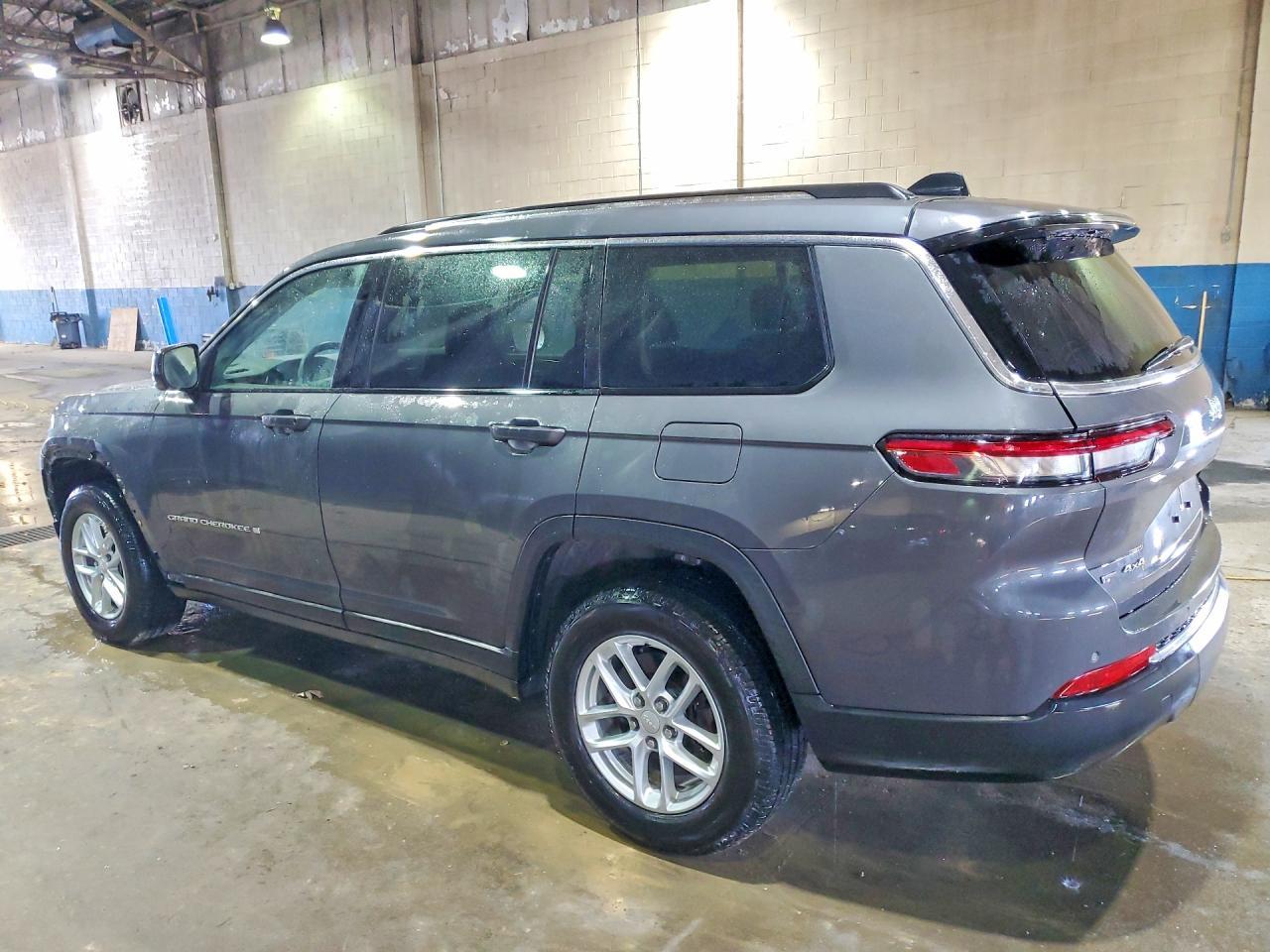 2021 Jeep Grand Cherokee L Laredo - Фото 2