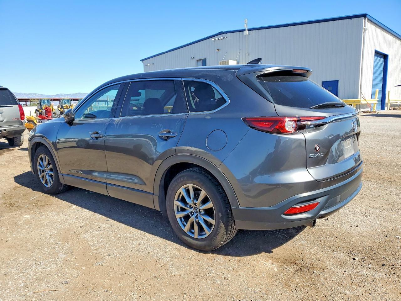 2019 Mazda Cx-9 Touring - Image 2