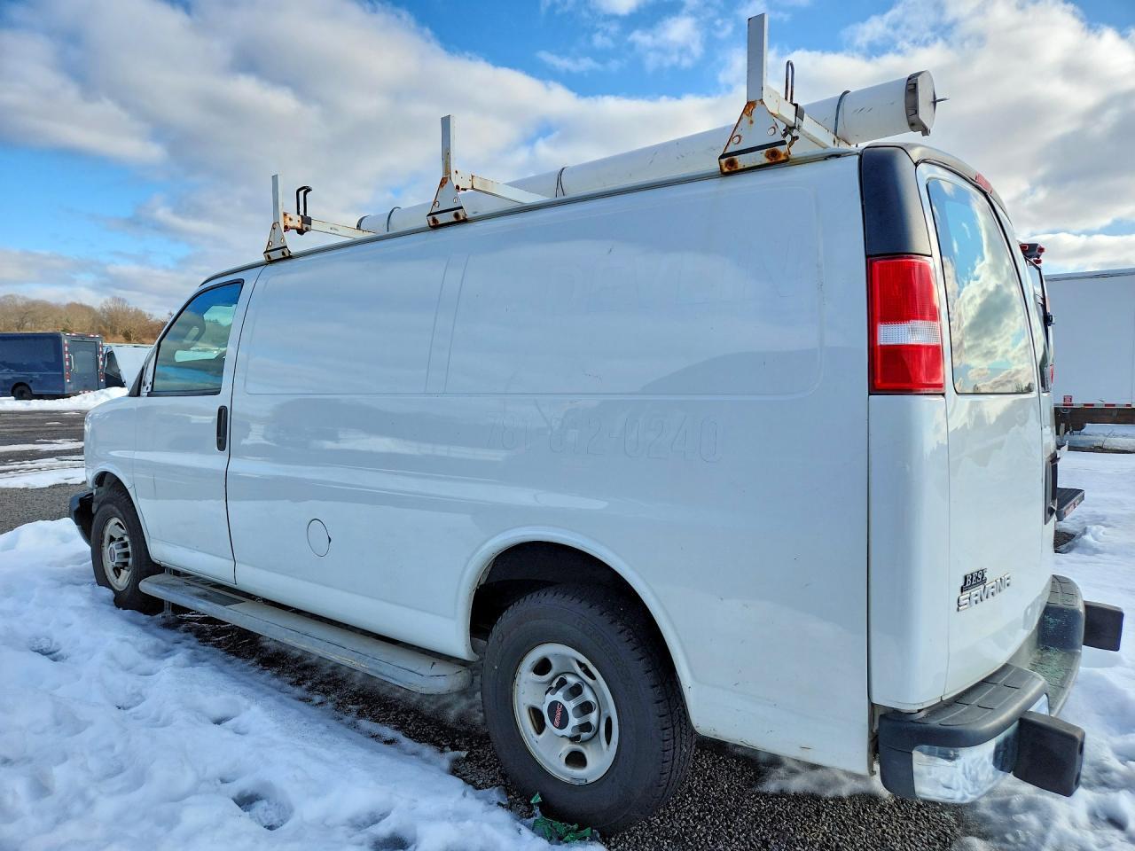 2018 GMC Savana G2500 Utility / Service Van - Фото 2