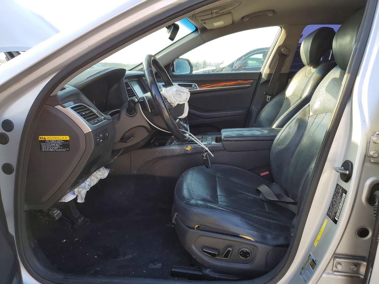 2015 Hyundai Genesis 3.8L - Фото 7