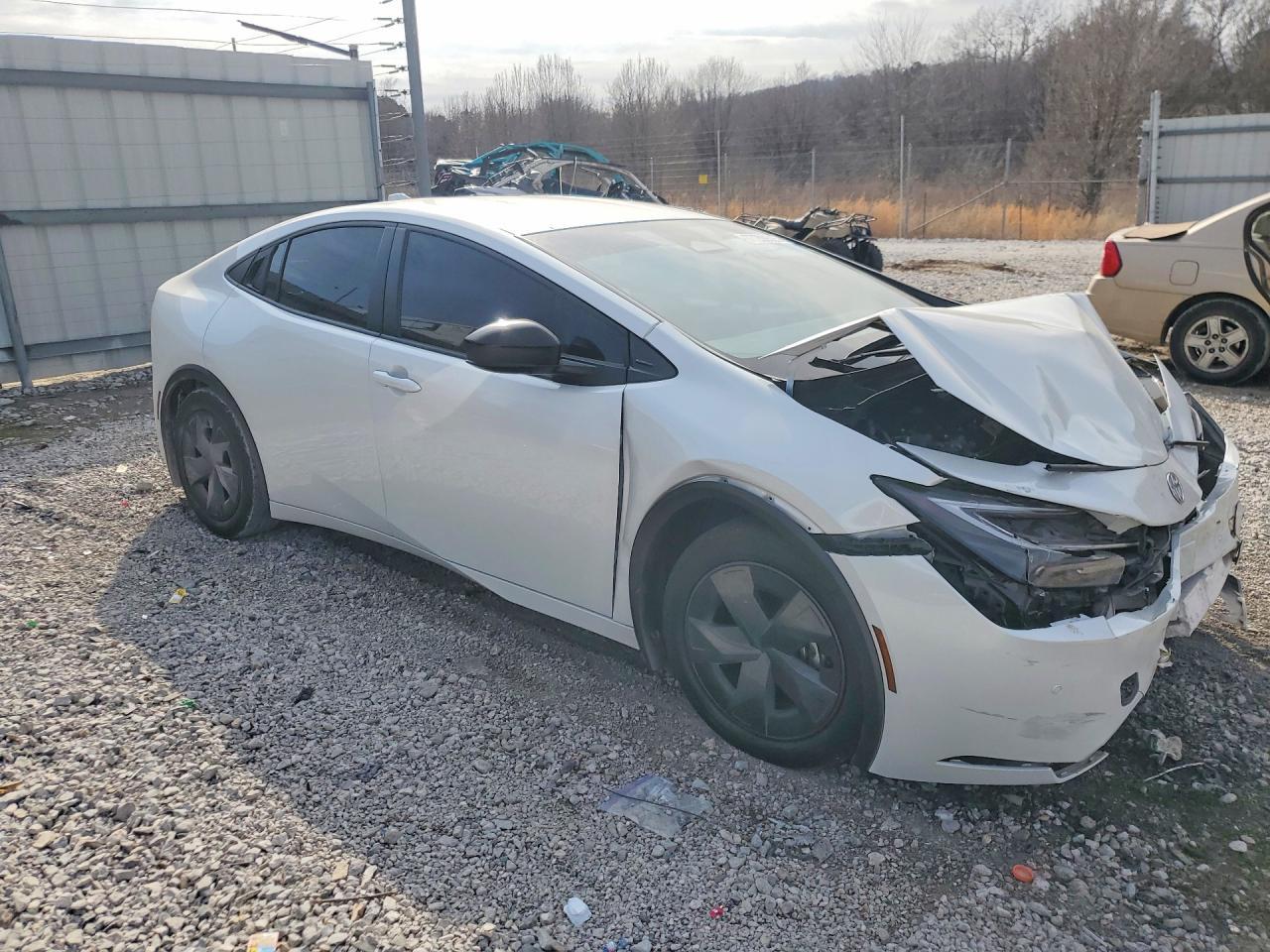 2024 Toyota Prius Le - Фото 4