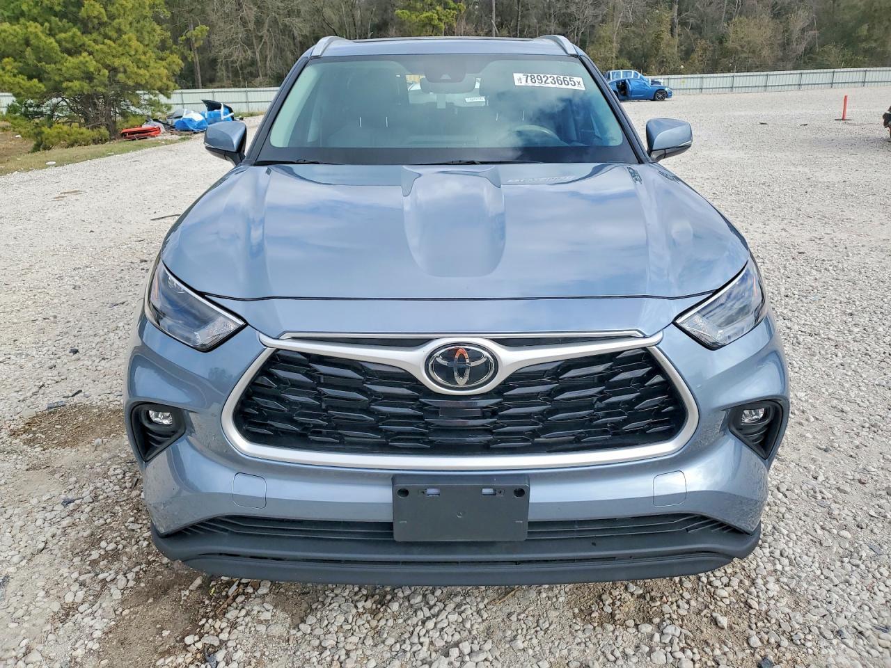 2022 Toyota Highlander Xle - Image 5