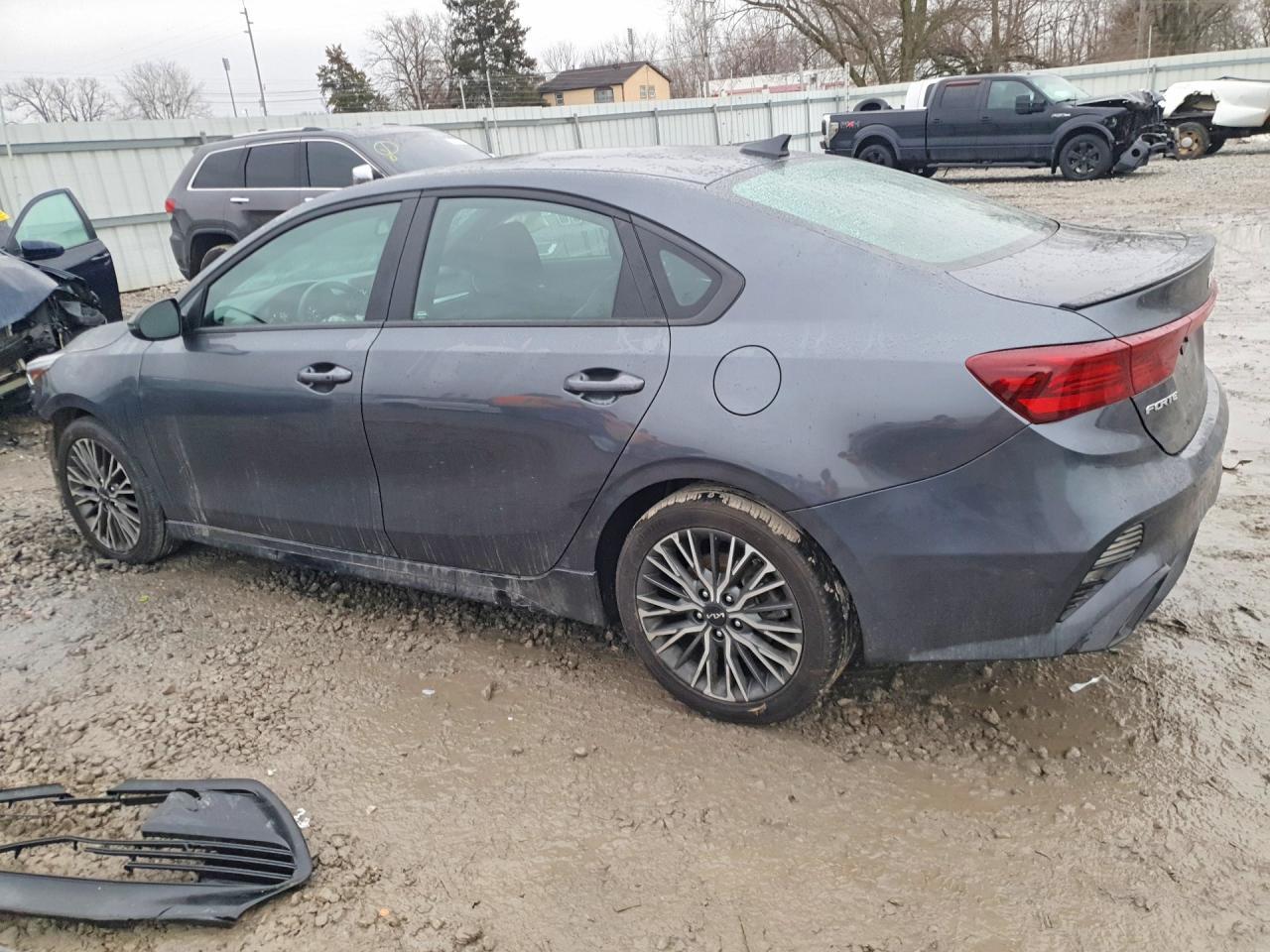 2024 Kia Forte Gt Line - Image 2
