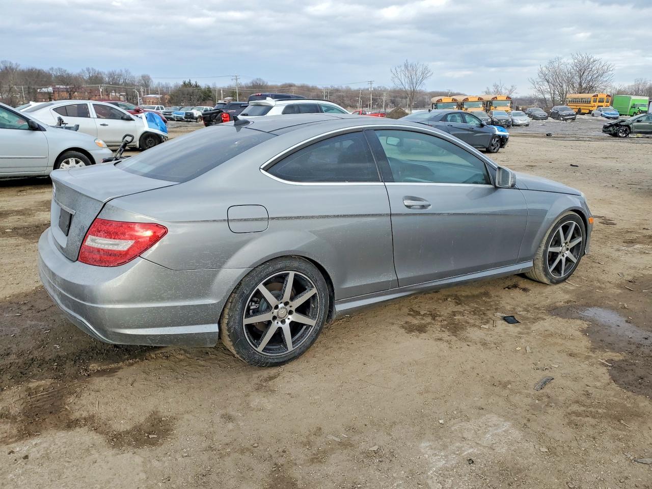 2015 Mercedes-Benz C 250 - Фото 3
