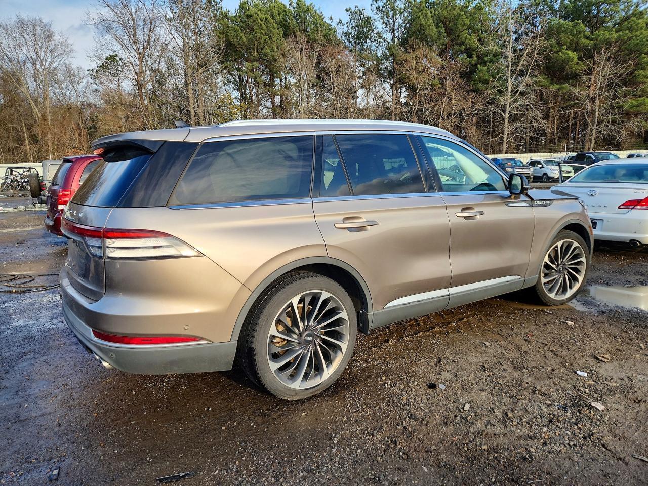 2021 Lincoln Aviator Reserve - Фото 3