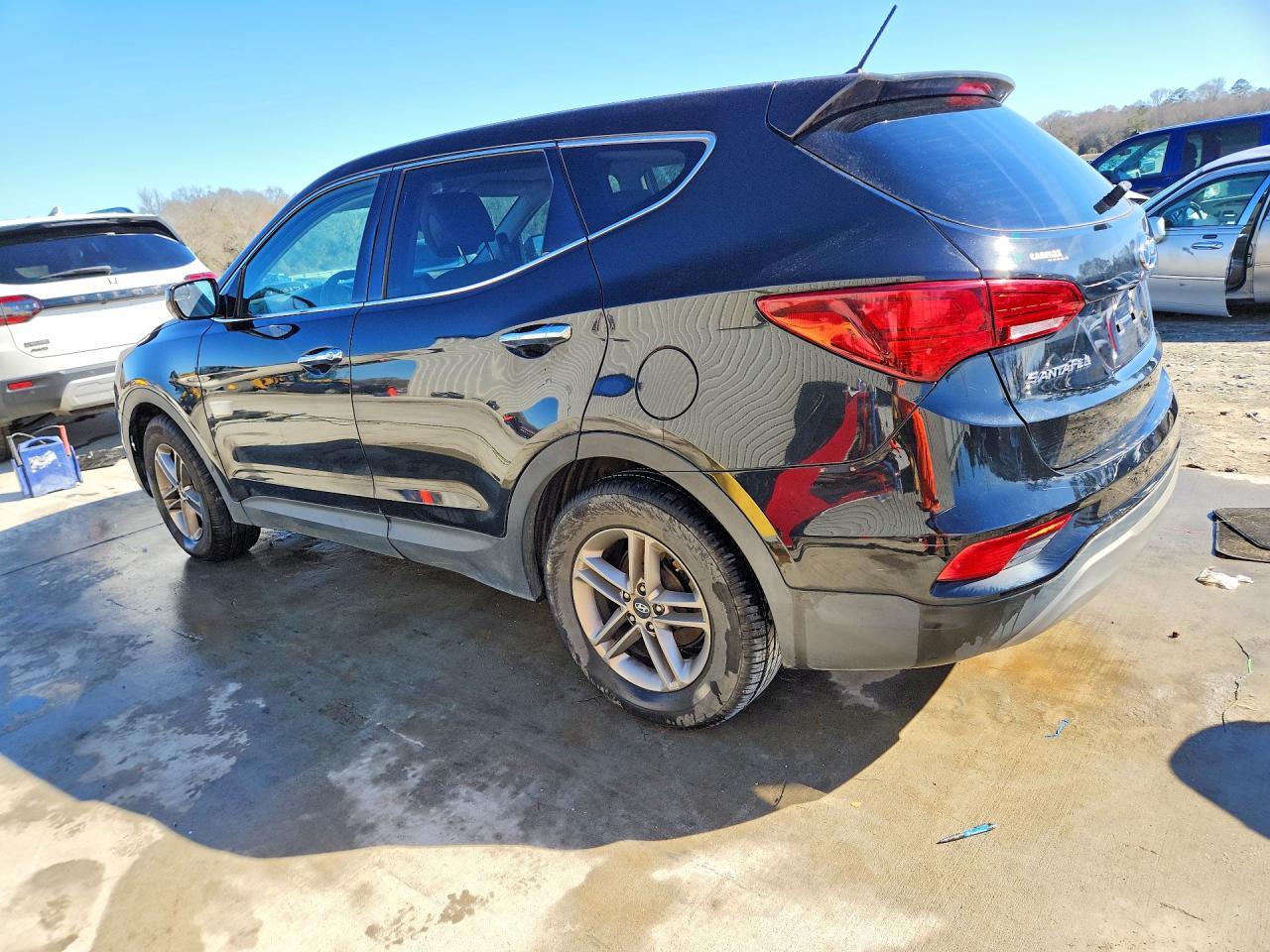 2018 Hyundai Santa Fe Sport 2.4L - Image 2