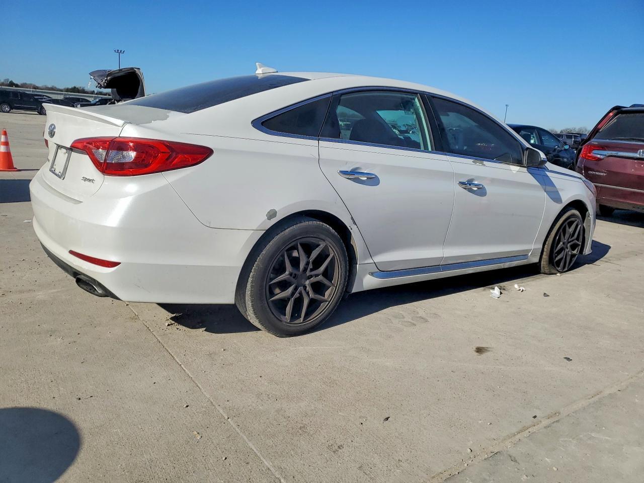 2016 Hyundai Sonata Sport - Фото 3