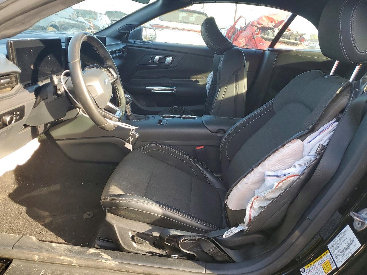 2024 Ford Mustang - Фото 7