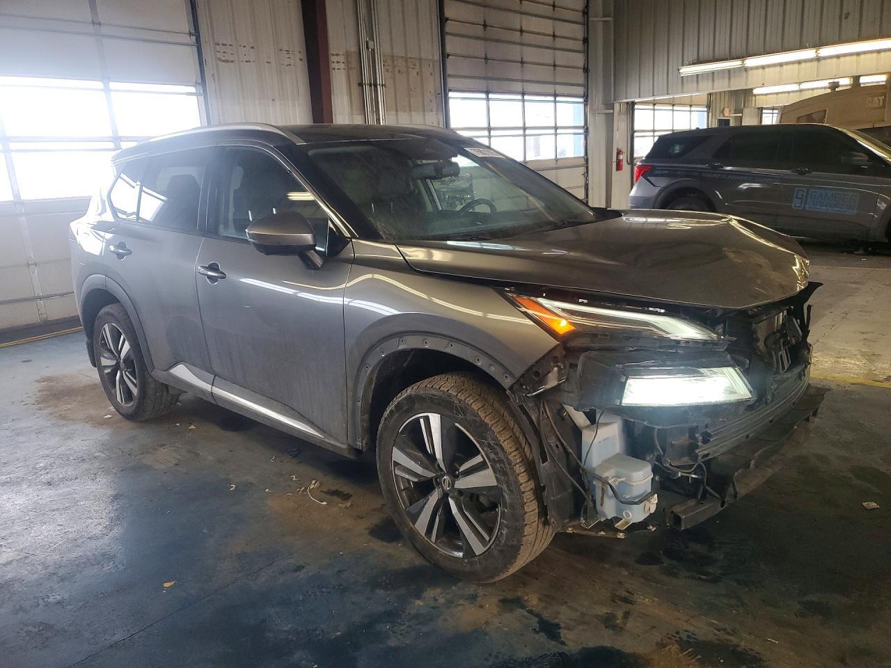 2021 Nissan Rogue Platinum - Фото 4
