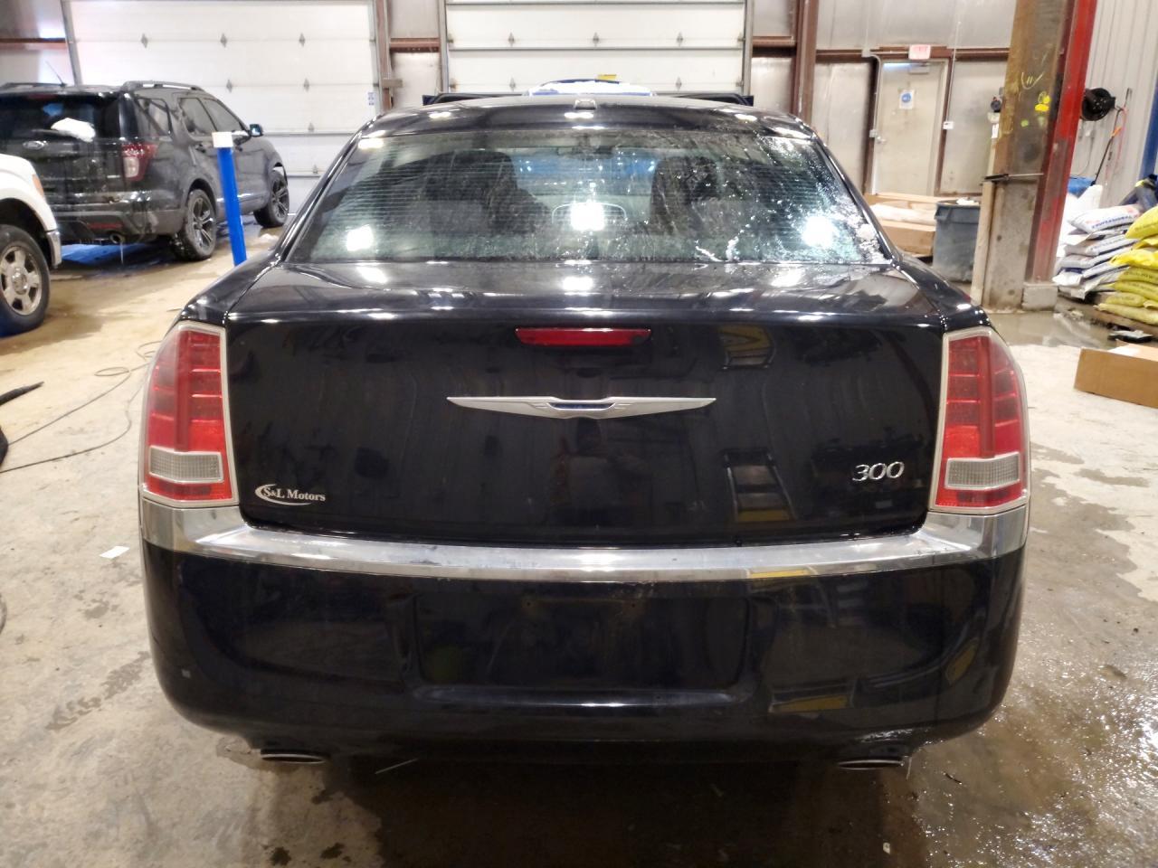 2012 Chrysler 300 - Фото 6