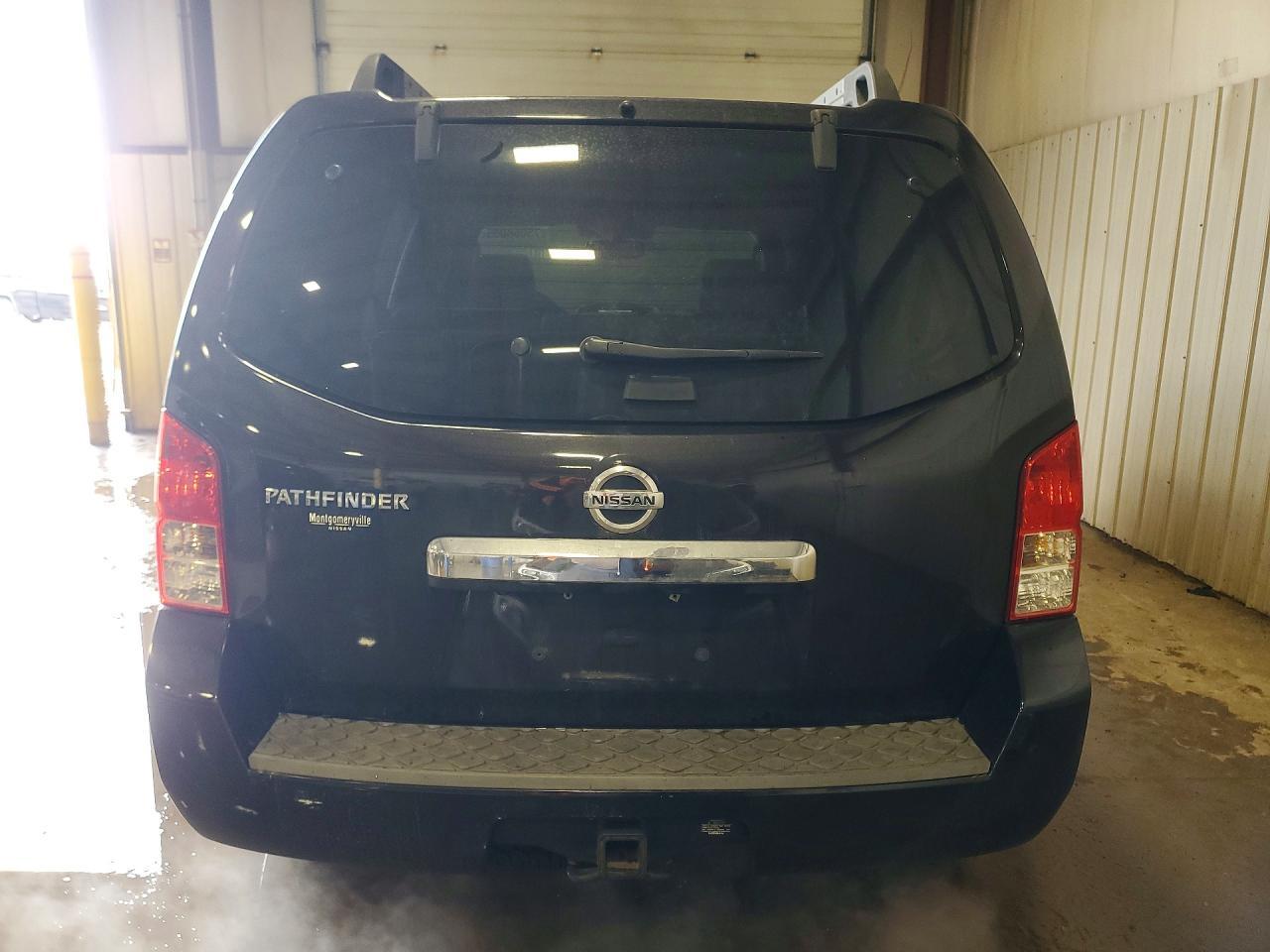 2011 Nissan Pathfinder S - Фото 6