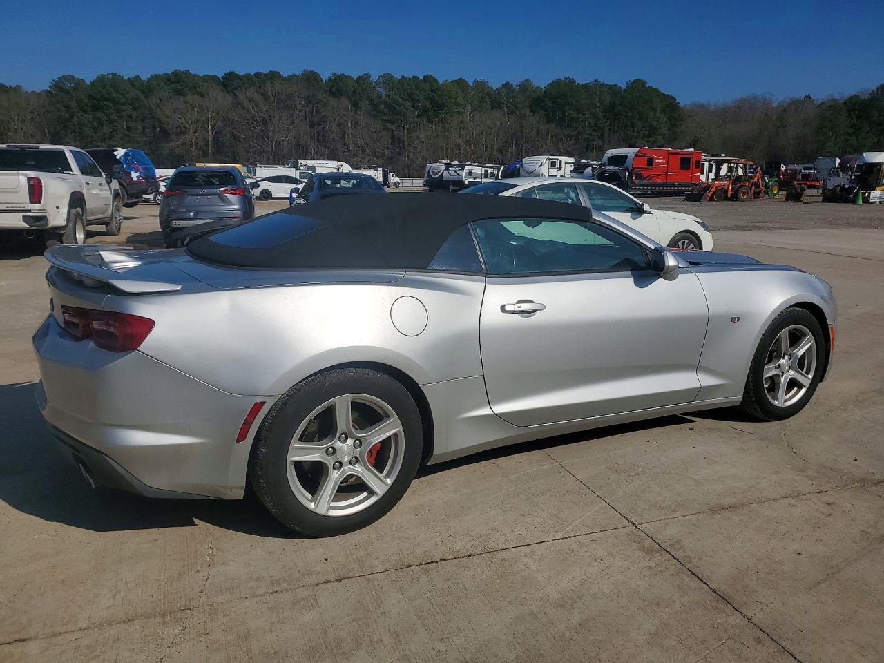 2019 Chevrolet Camaro Ls - Image 3