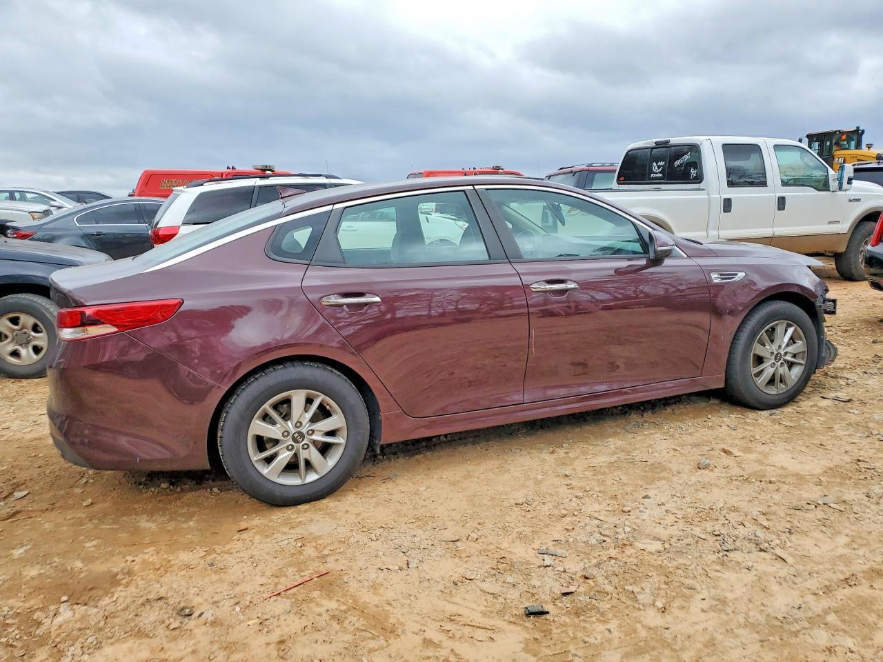 2017 Kia Optima Lx - Фото 3