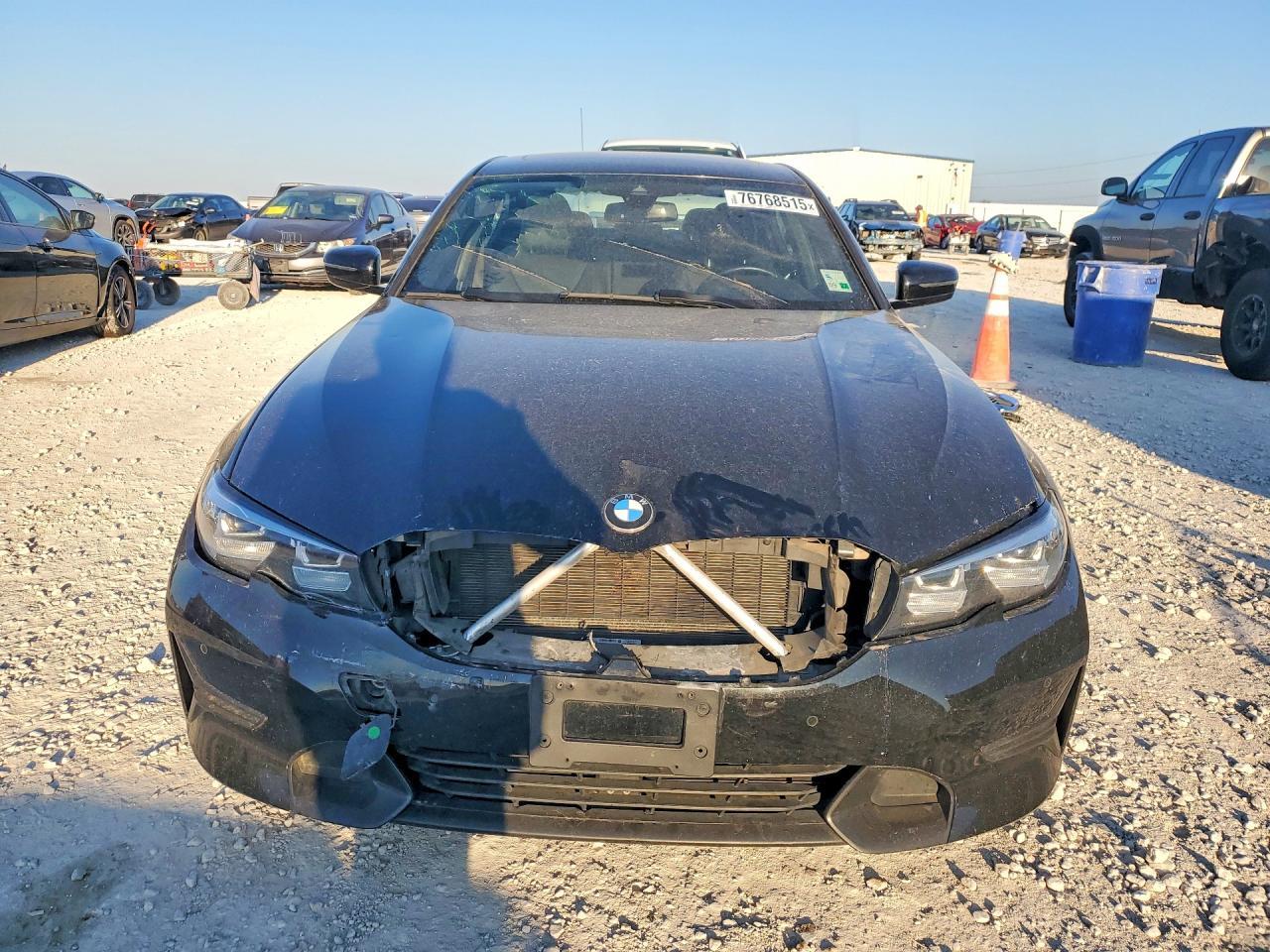 2019 BMW 330I - Фото 5
