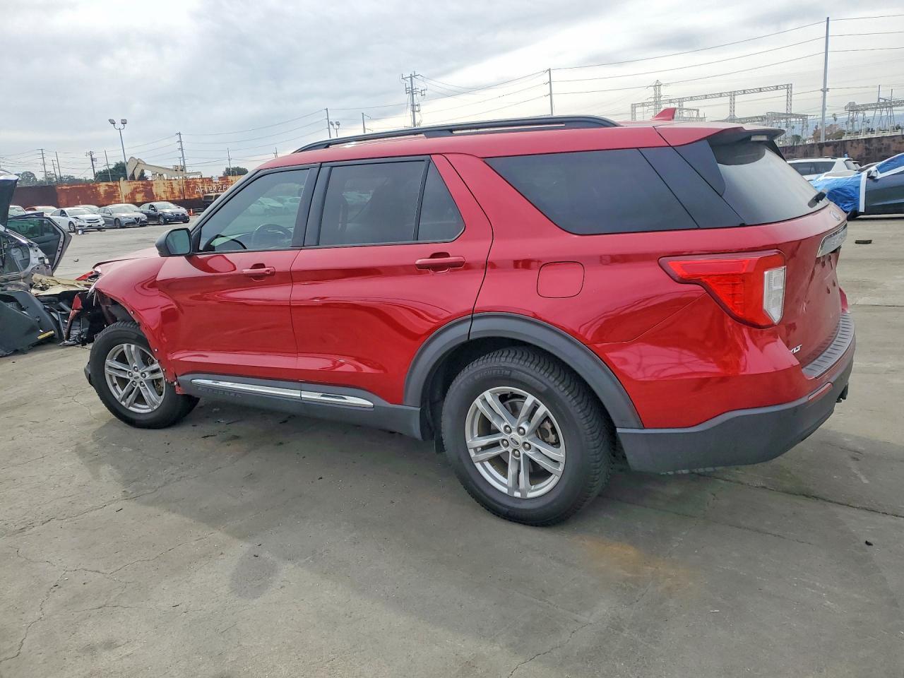 2020 Ford Explorer Xlt - Фото 2