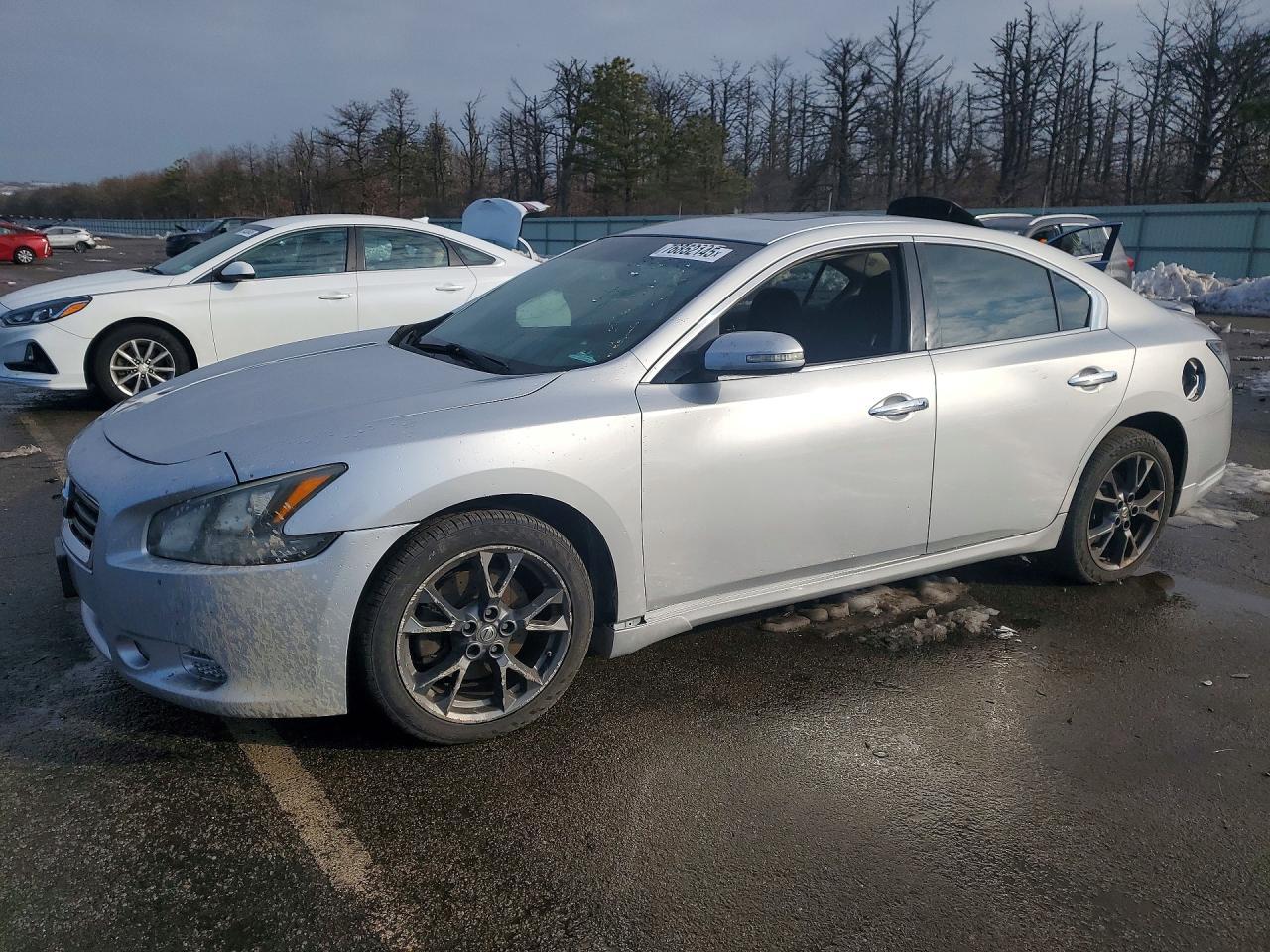 2012 Nissan Maxima S
