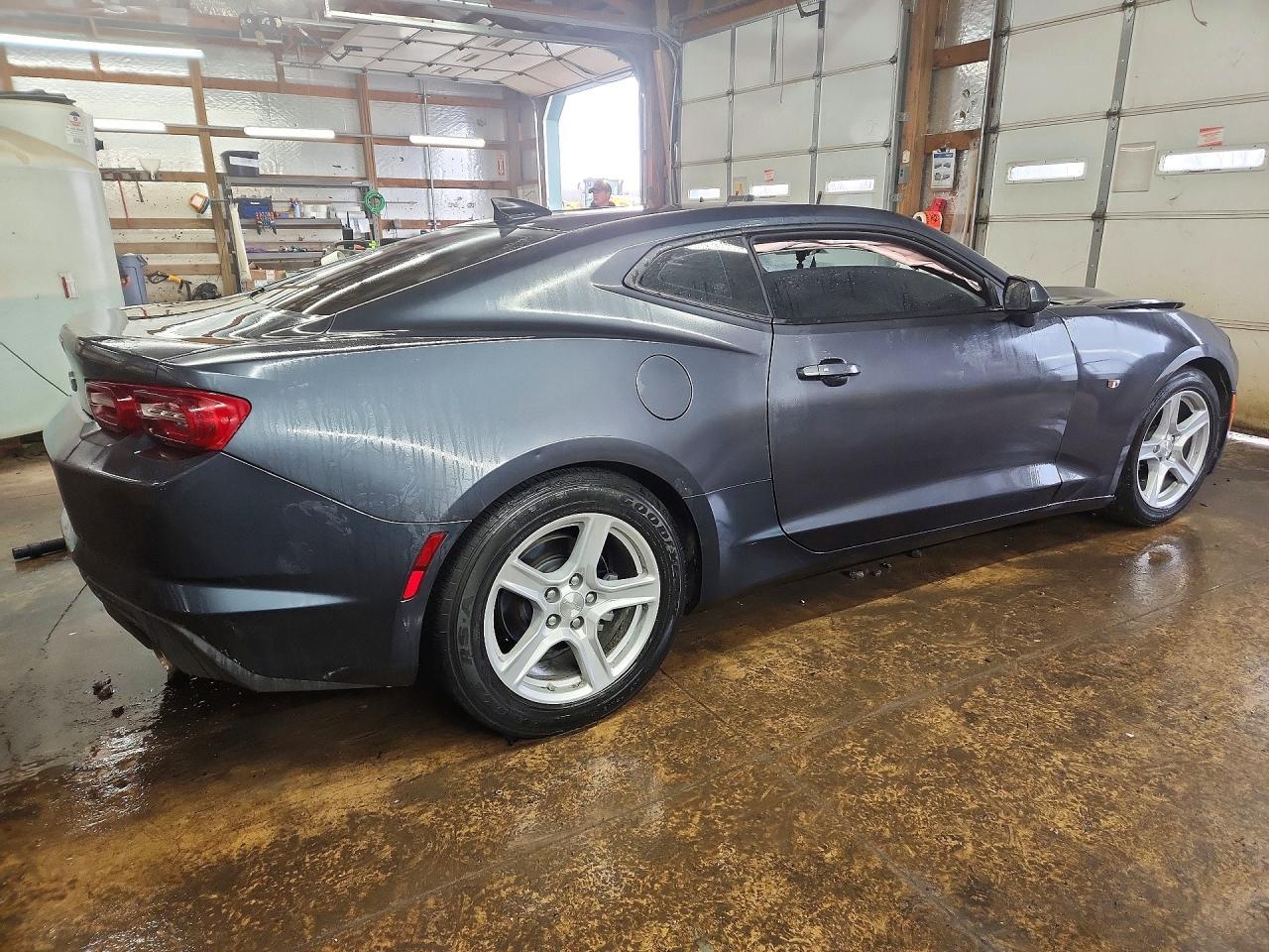2022 Chevrolet Camaro Ls - Фото 3