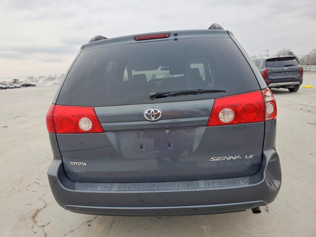 2007 Toyota Sienna - Фото 6