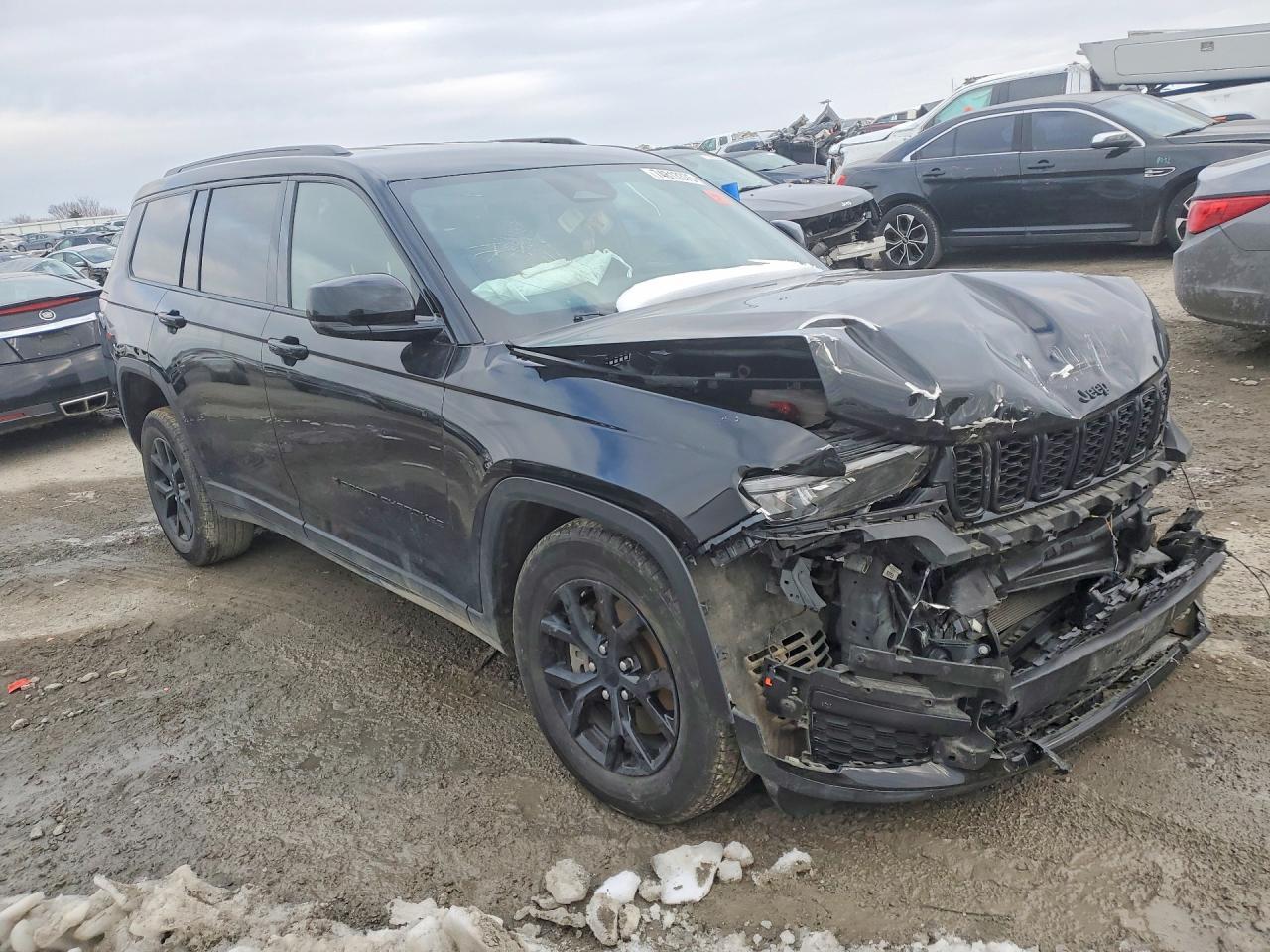 2024 Jeep Grand Cherokee L Laredo - Image 4
