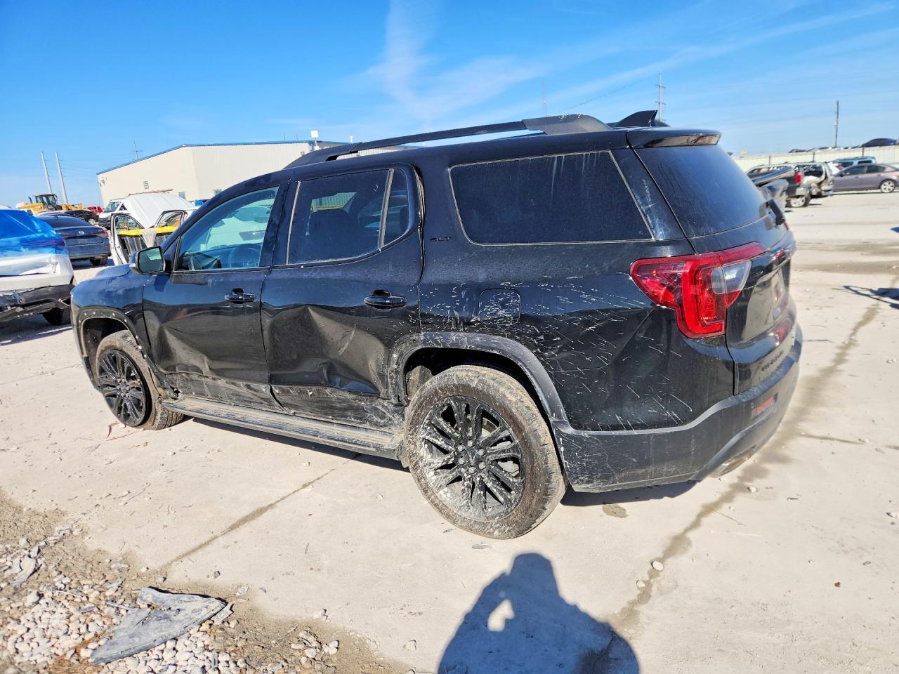 2021 GMC Acadia Slt - Image 2