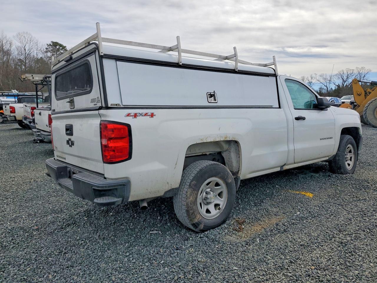 2016 Chevrolet Silverado K1500 - Фото 3