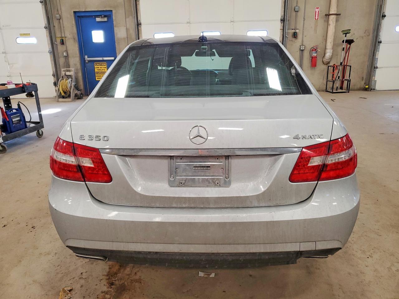 2011 Mercedes-Benz E 350 4Matic - Фото 6