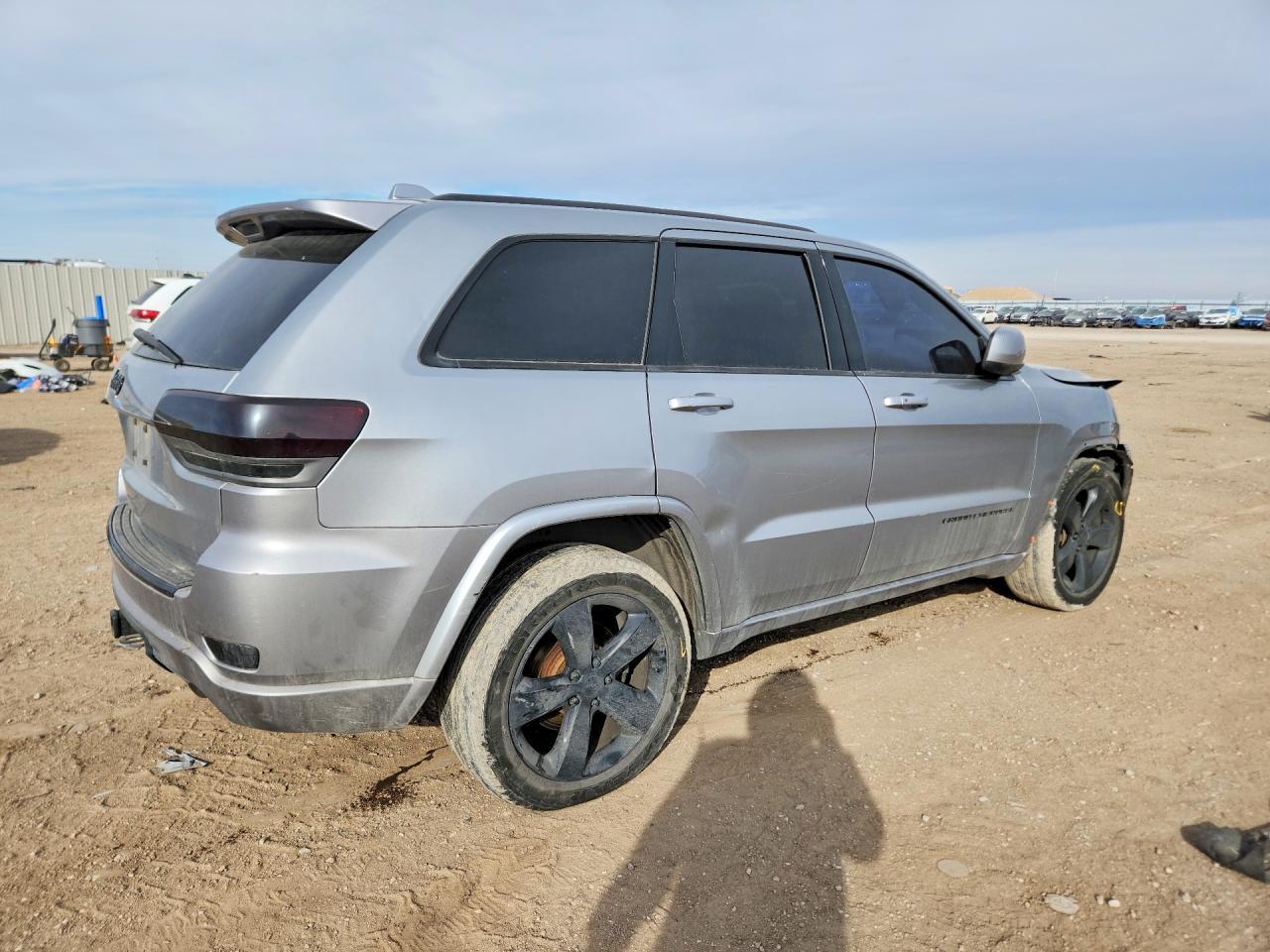 2014 Jeep Grand Cherokee Laredo - Image 3