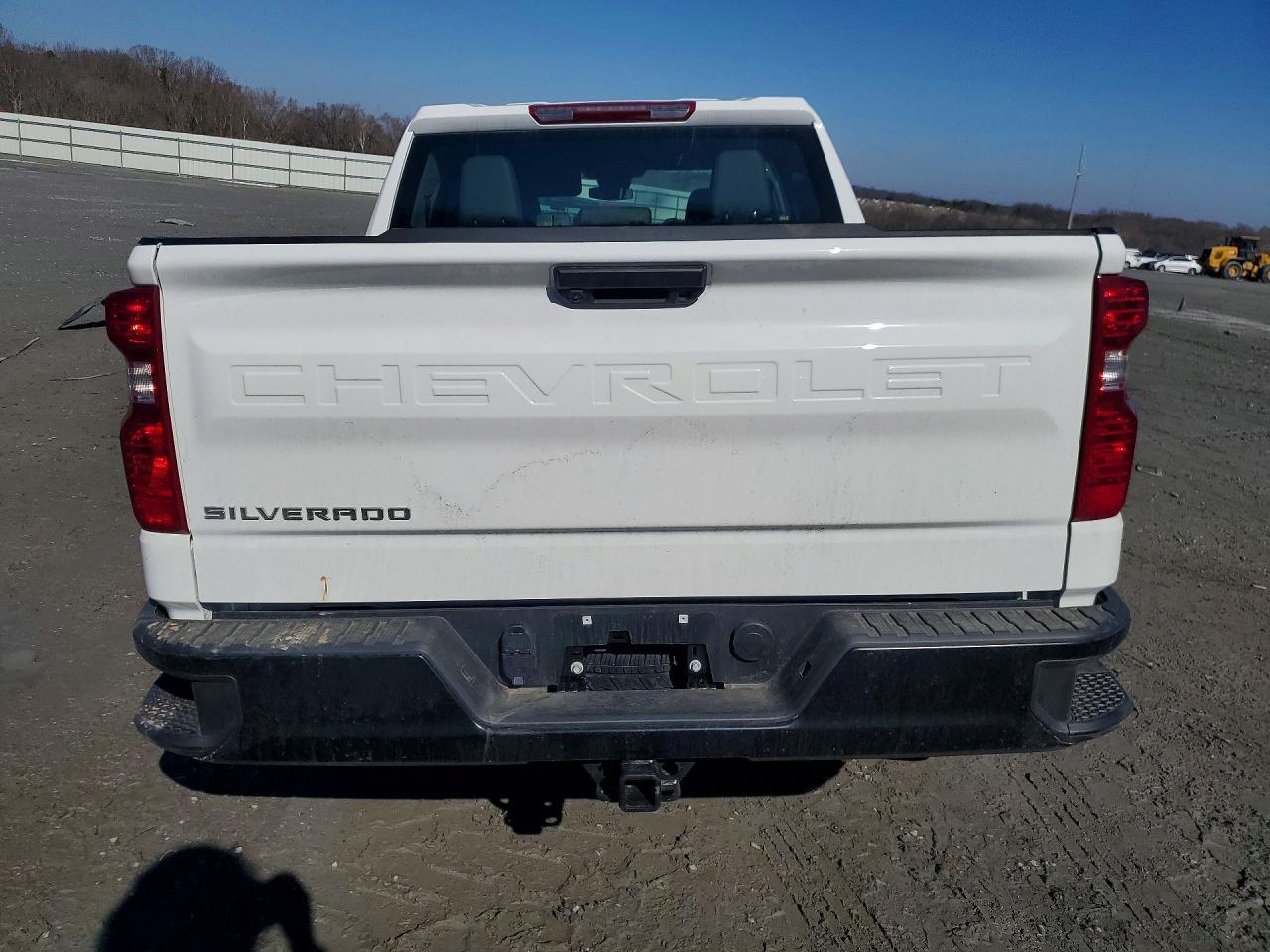 2026 Chevrolet Silverado C1500 - Image 6