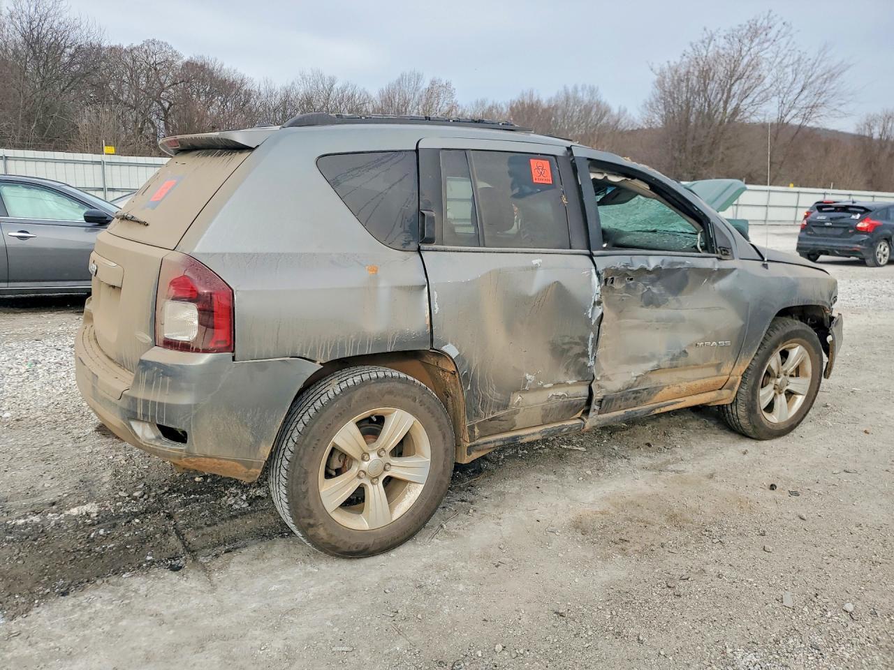 2014 Jeep Compass Latitude - Фото 3