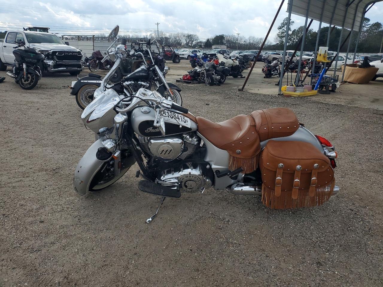 2016 Indian Chief - Фото 3