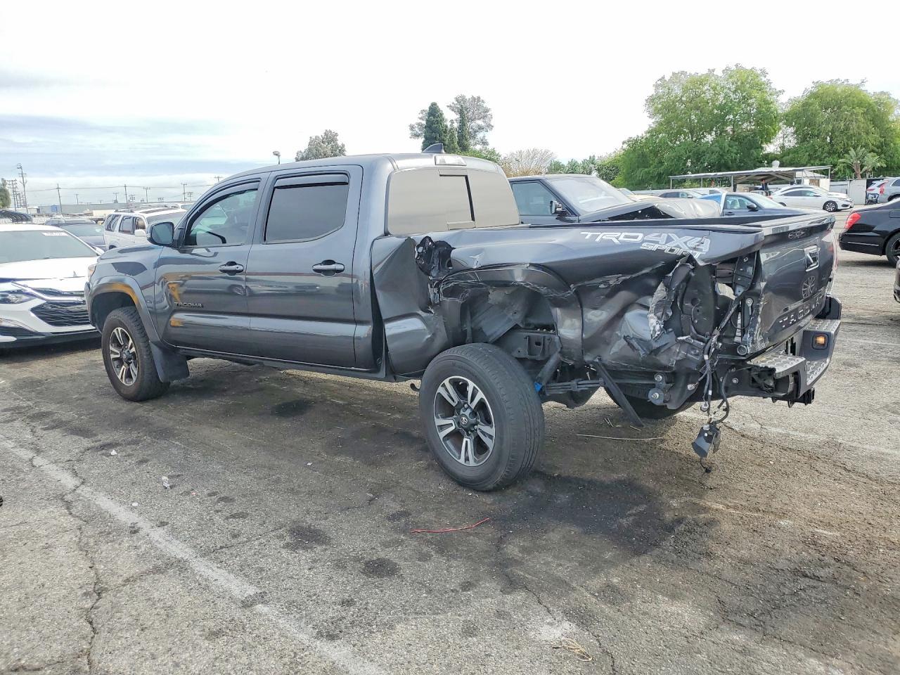 2023 Toyota Tacoma Double Cab - Image 2