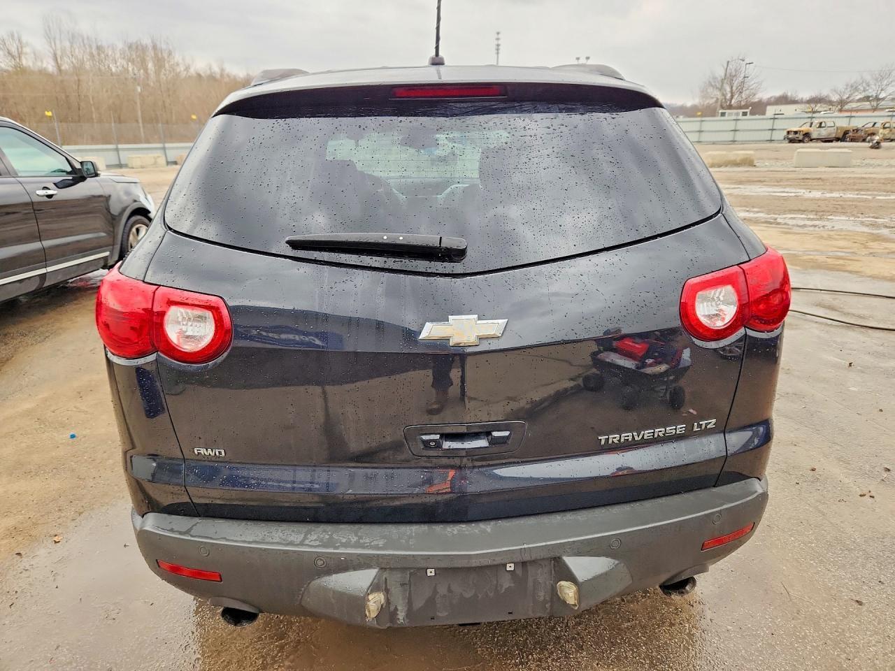 2010 Chevrolet Traverse Ltz - Image 6