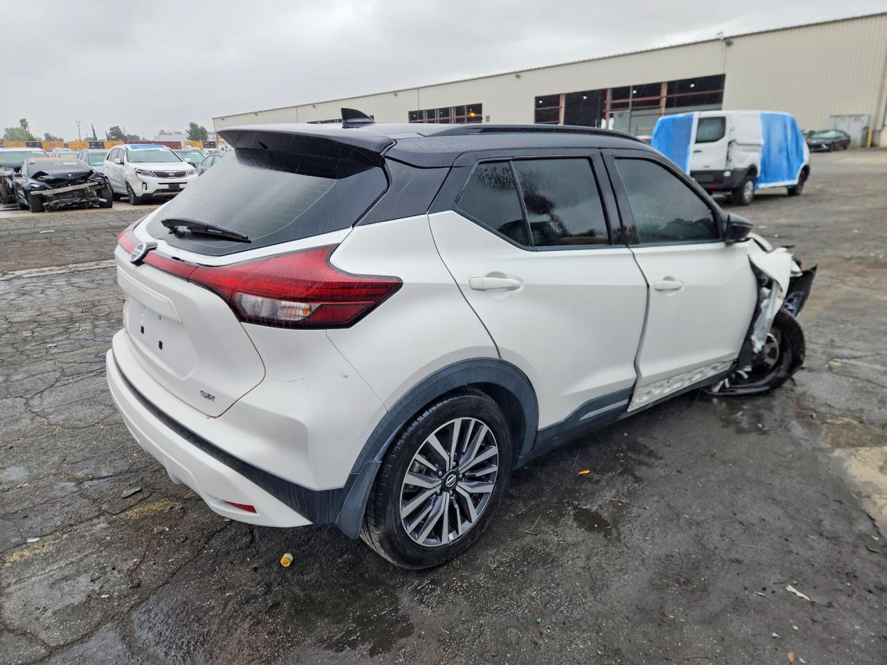 2021 Nissan Kicks Sr - Фото 3