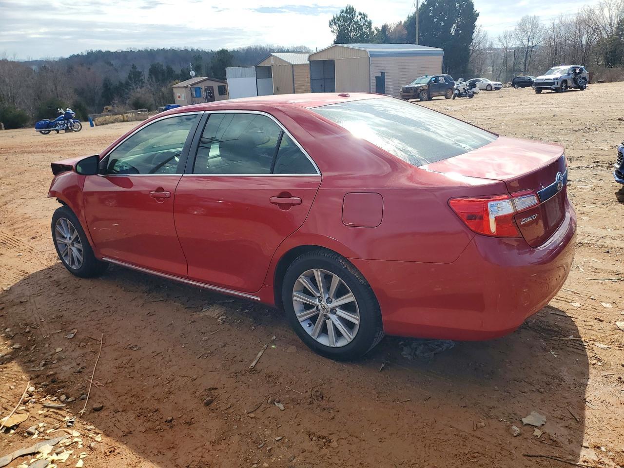2013 Toyota Camry Xle - Image 2