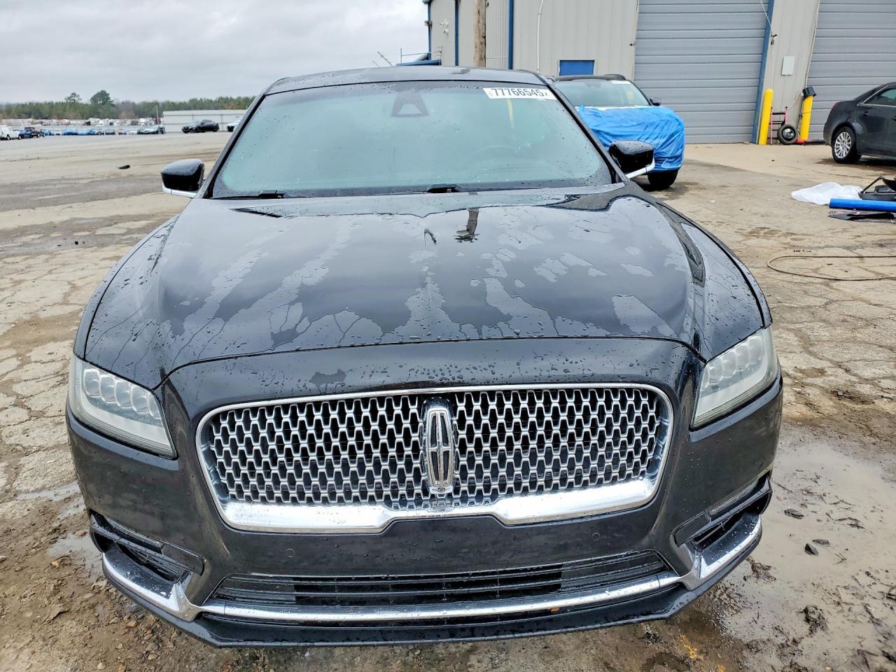 2018 Lincoln Continental Reserve - Image 5