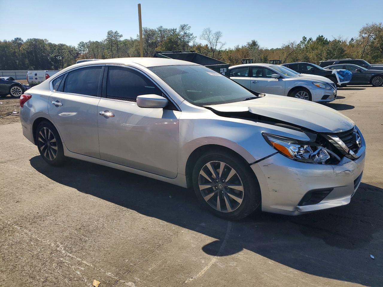 2017 Nissan Altima 2.5 - Фото 4